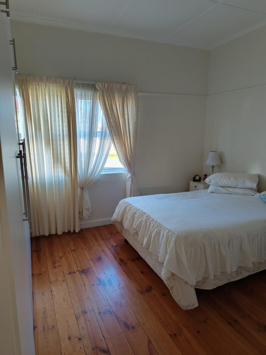 4 Bedroom Property for Sale in Gansbaai Central Western Cape